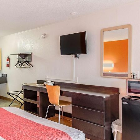 Motel 6 Kalamazoo Eksteriør bilde