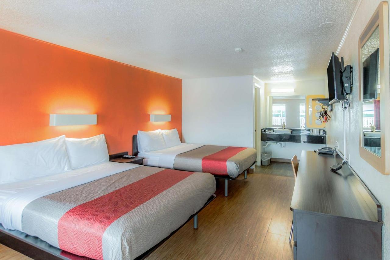 Motel 6 Kalamazoo Eksteriør bilde