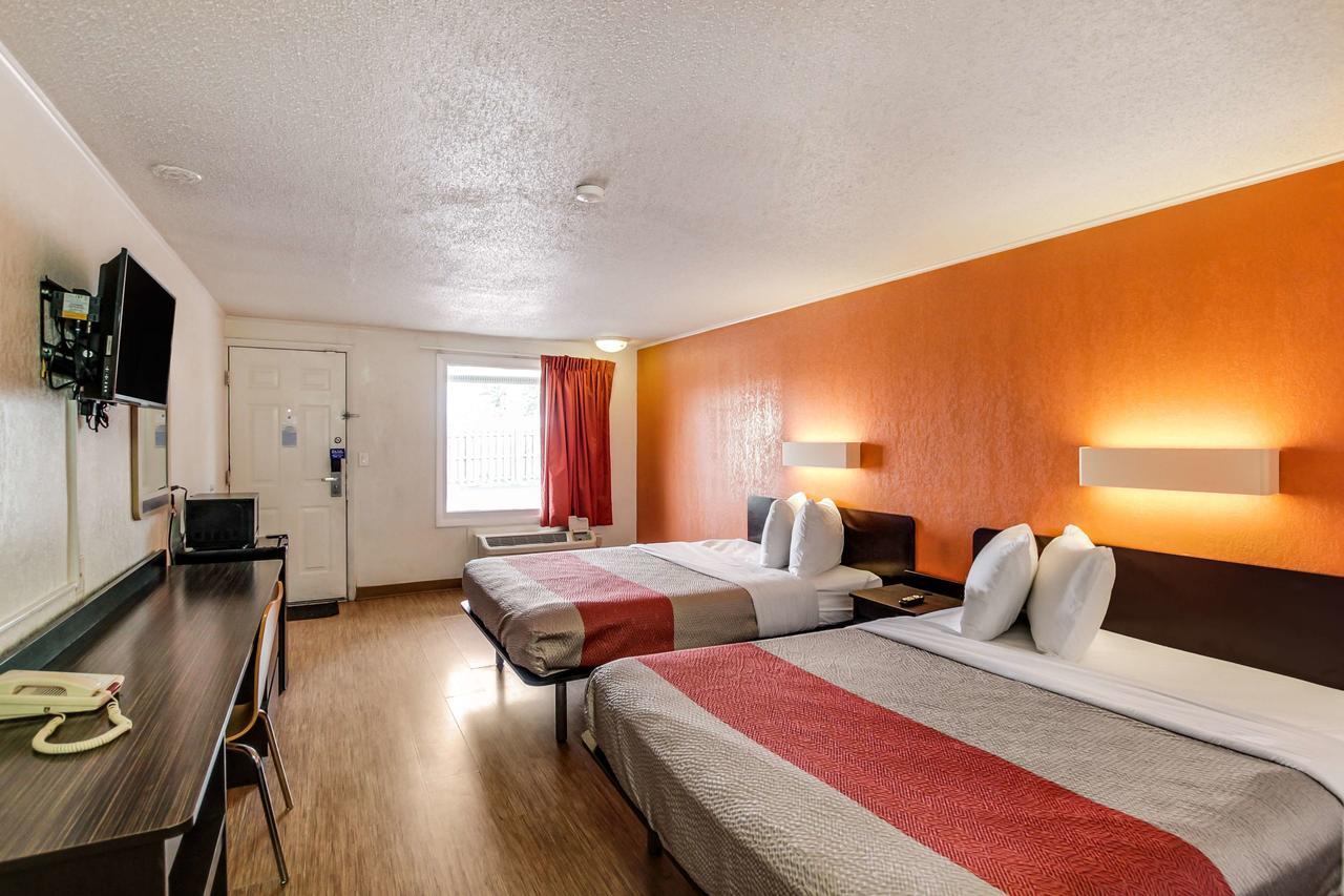 Motel 6 Kalamazoo Eksteriør bilde