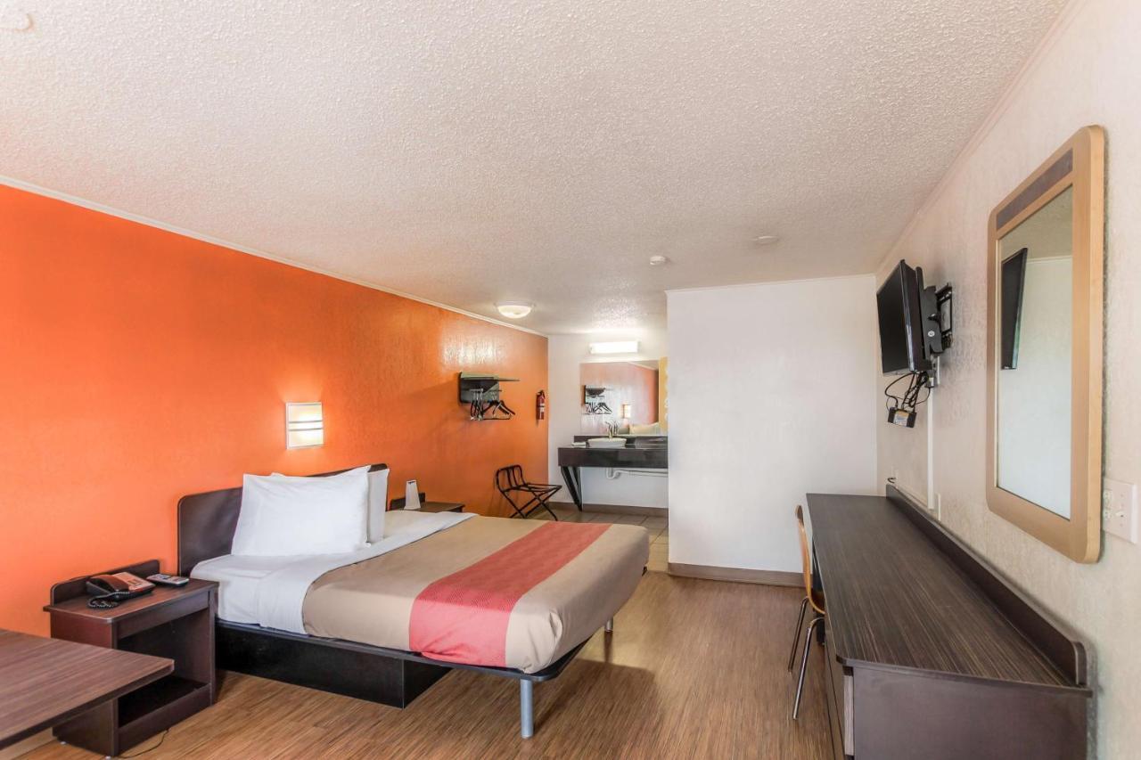 Motel 6 Kalamazoo Eksteriør bilde